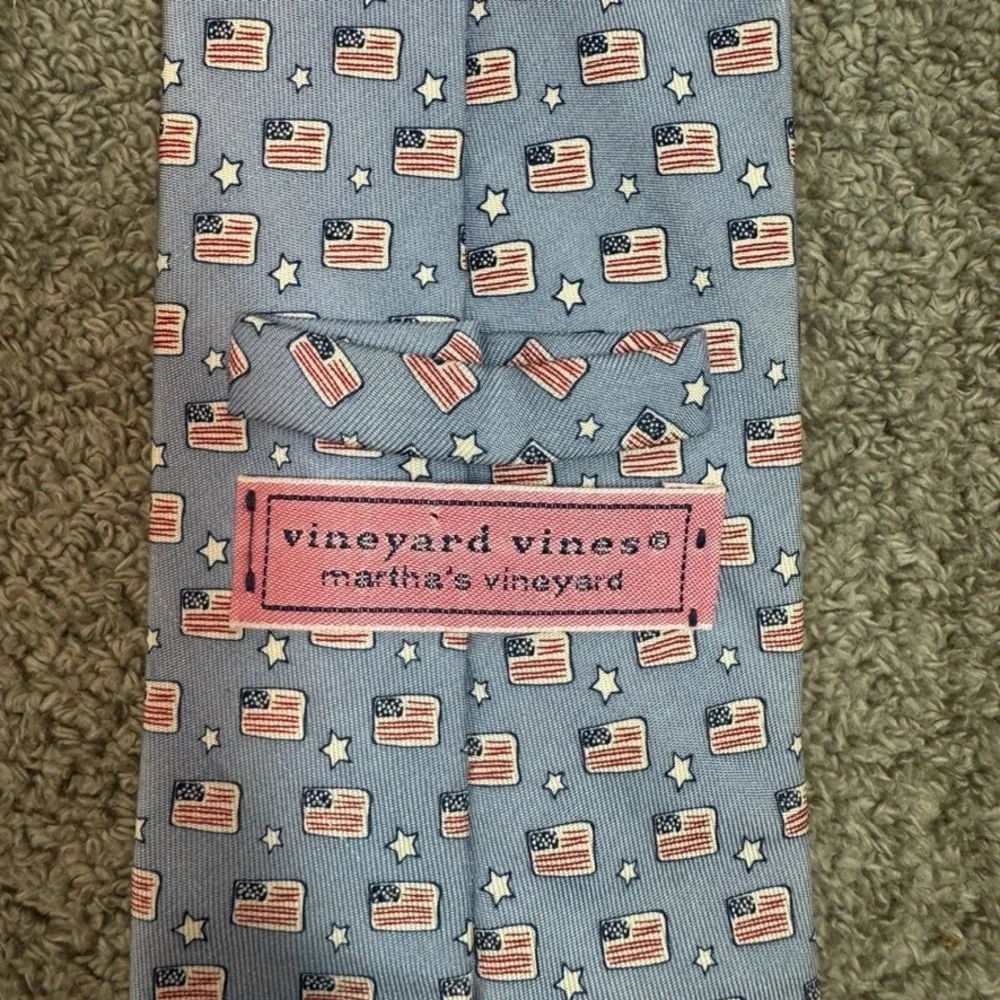 Vineyard Vines Mens American Flag Stars Silk Tie Patriotic USA Made Hand Made